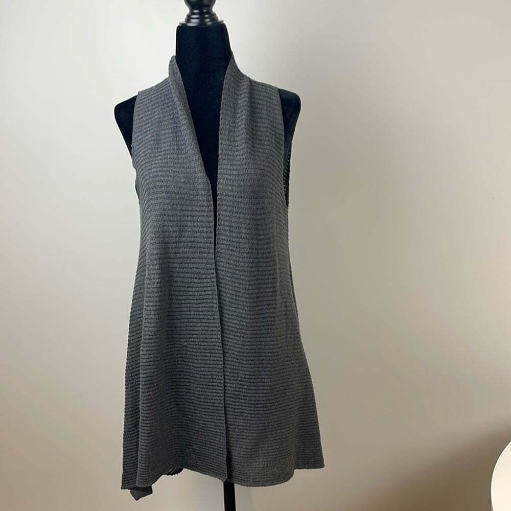 Eileen Fisher Wool open vest size small